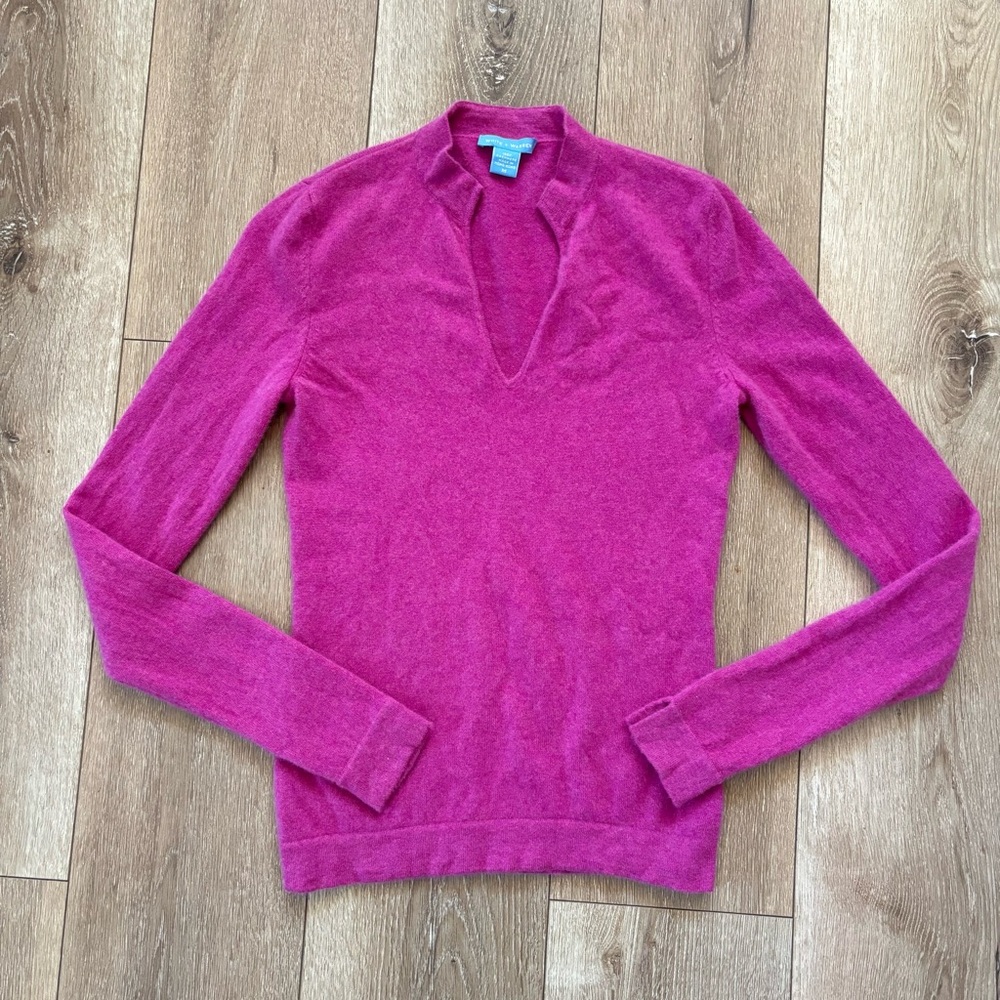 White + Warren Cashmere V-Neck Sweater